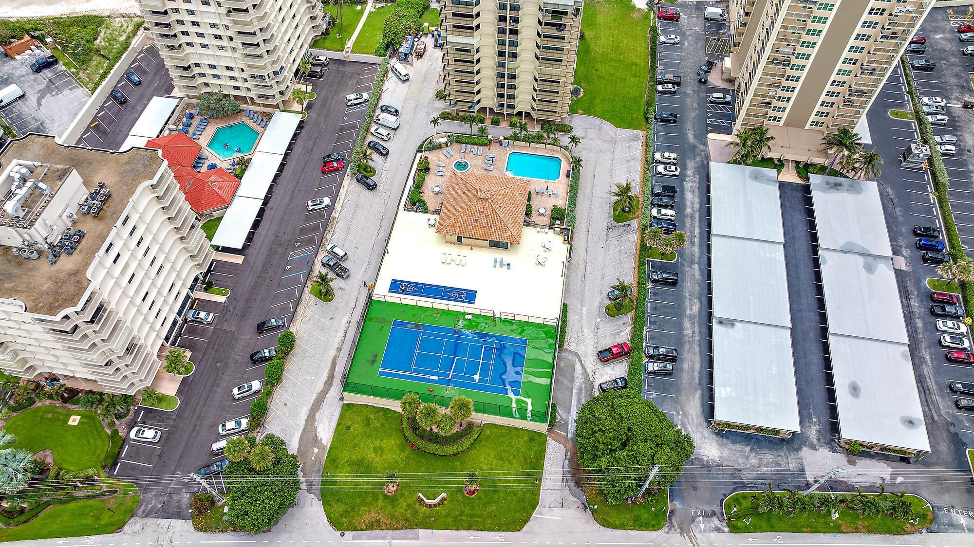 5460 N OCEAN Drive 3B