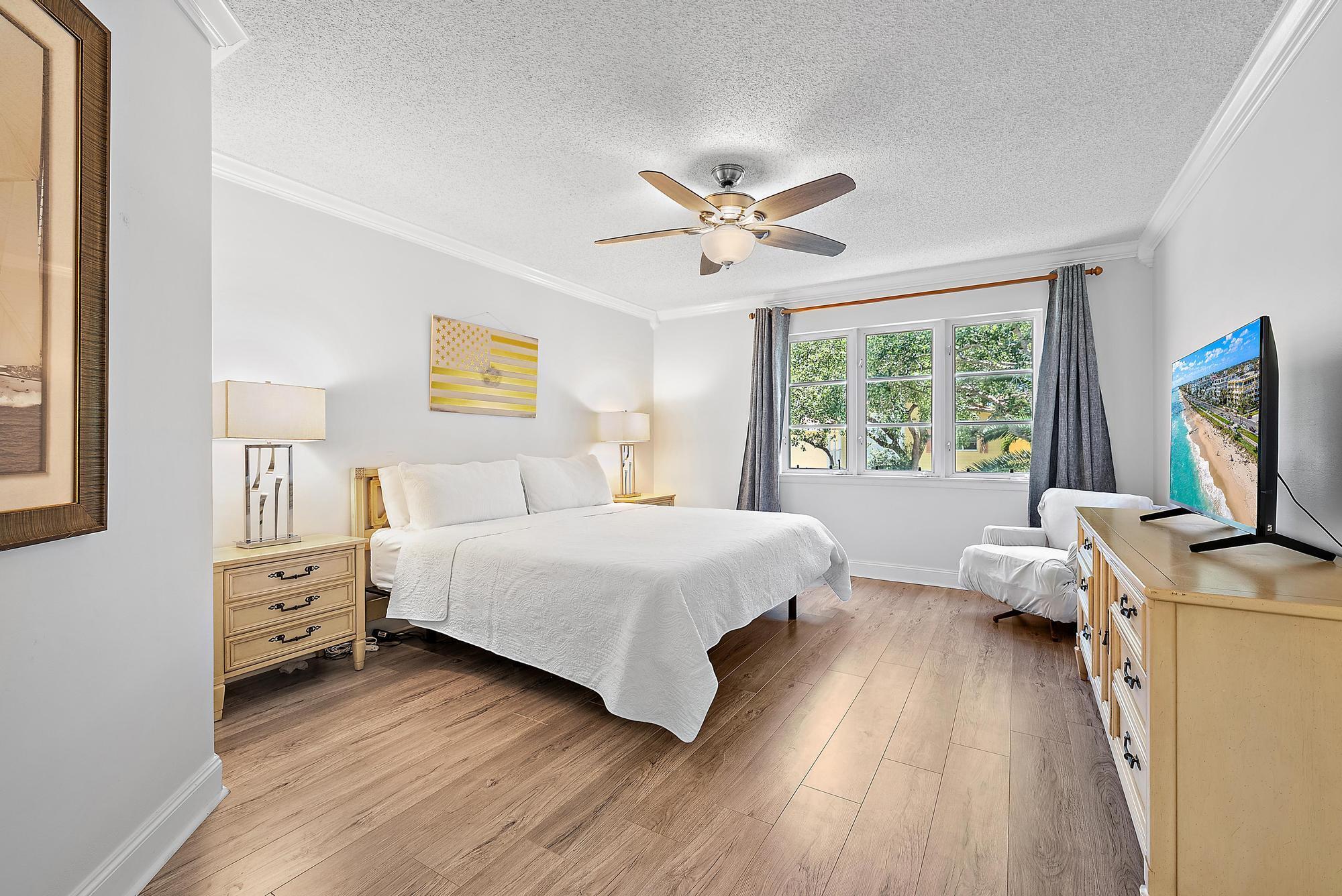 154 Seabreeze Circle