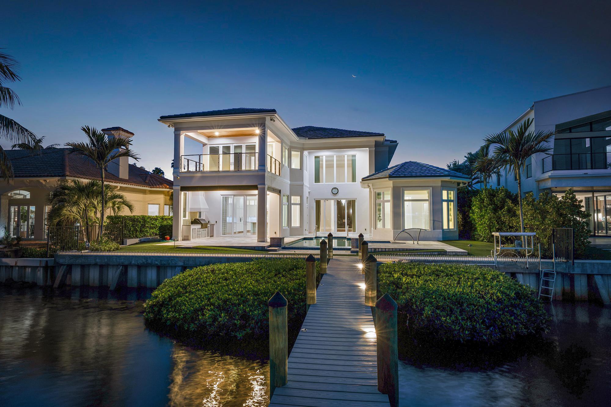 3433 Harbor Road N