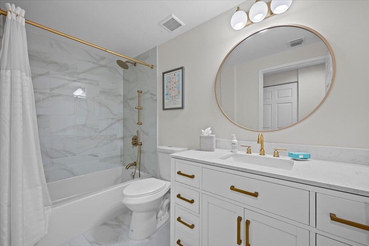 720 S Sapodilla Avenue 204
