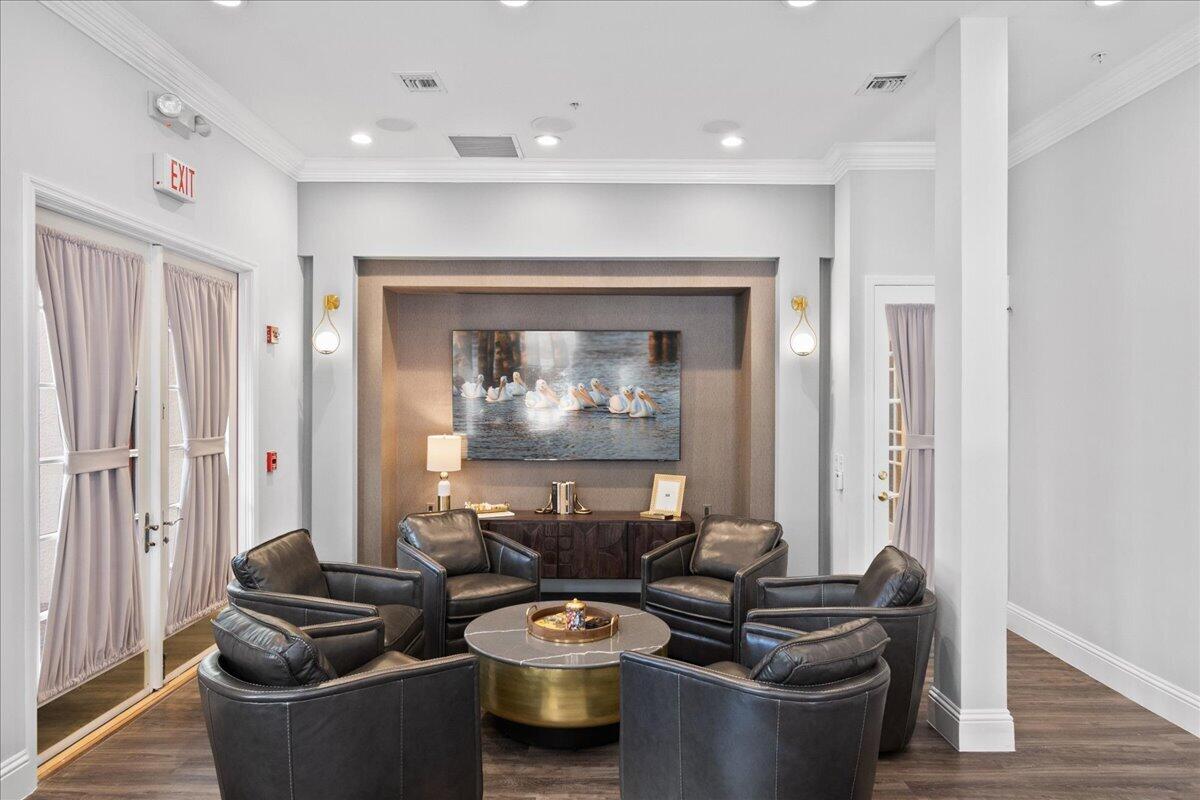 720 S Sapodilla Avenue 204