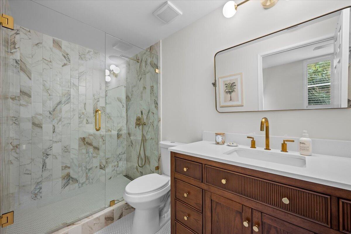 720 S Sapodilla Avenue 204