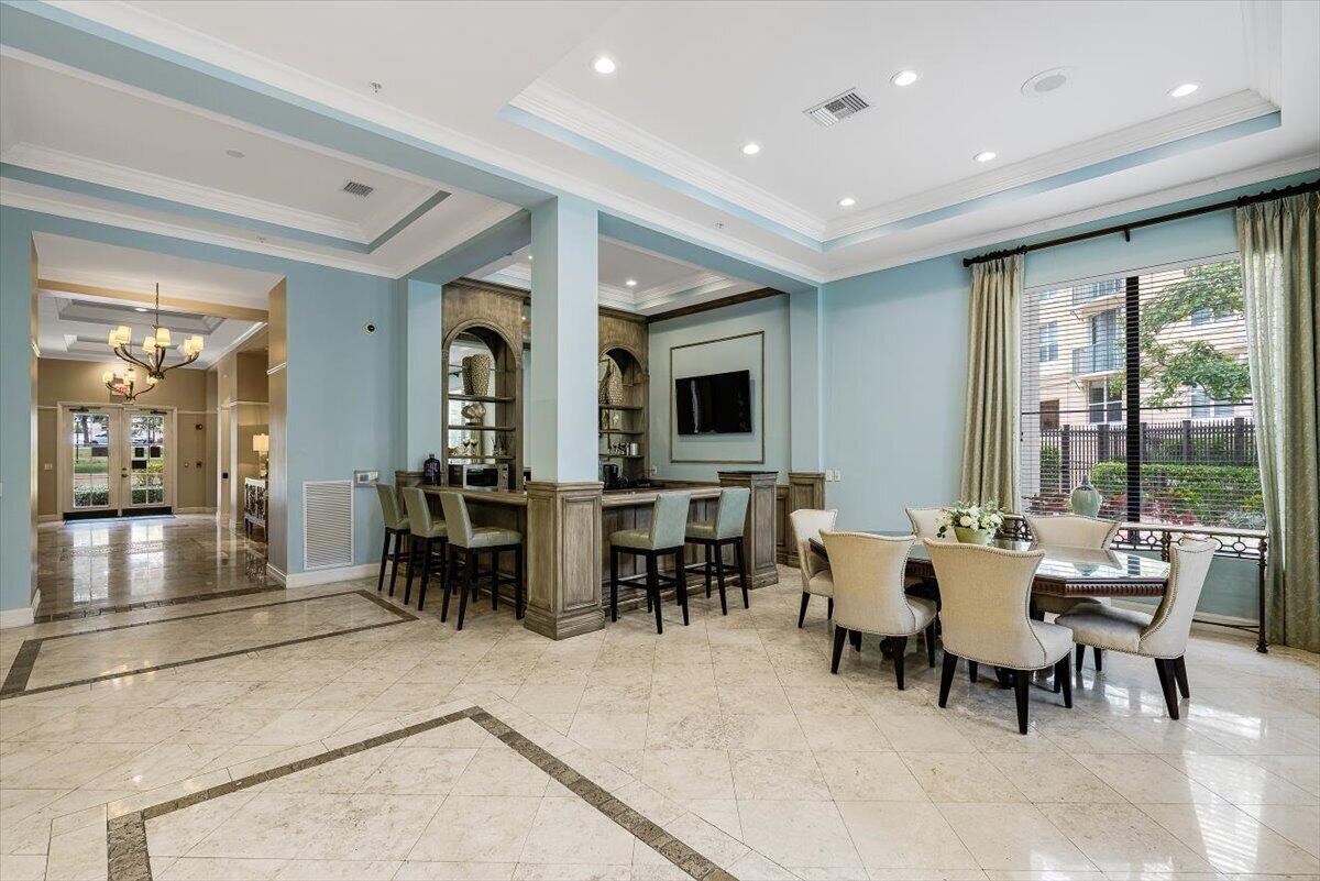 720 S Sapodilla Avenue 204