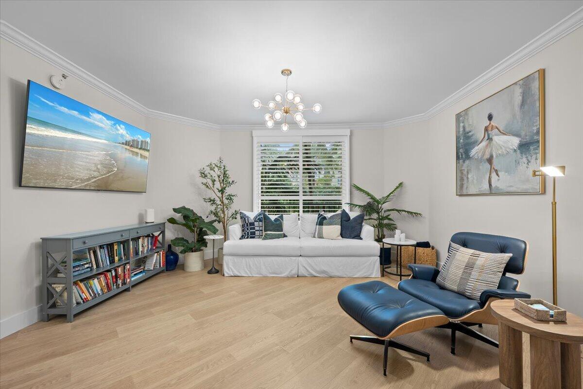 720 S Sapodilla Avenue 204