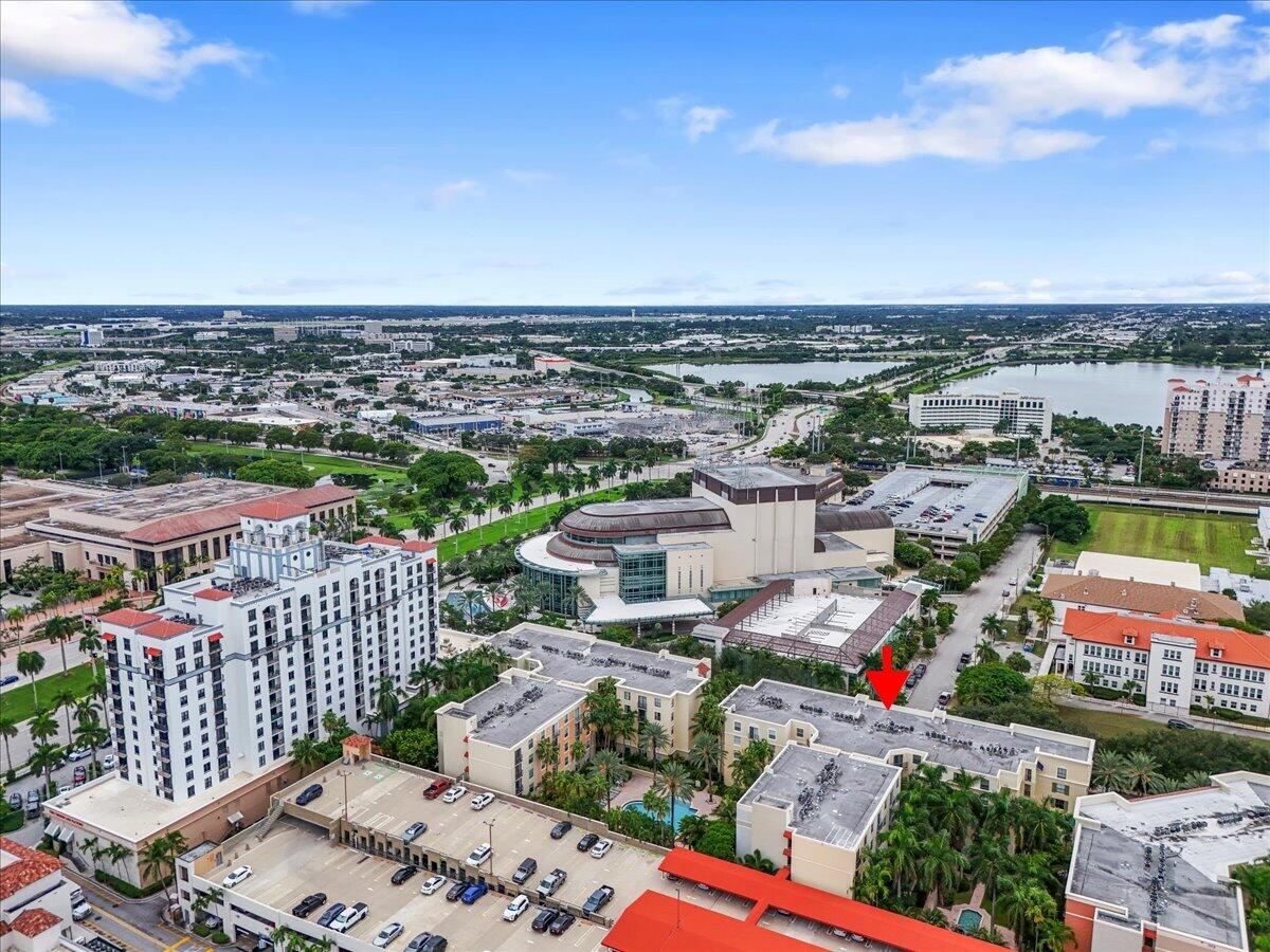 720 S Sapodilla Avenue 204