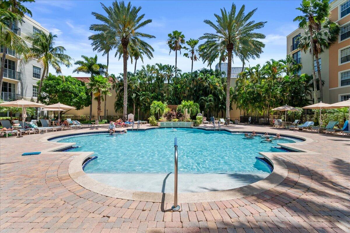 720 S Sapodilla Avenue 204