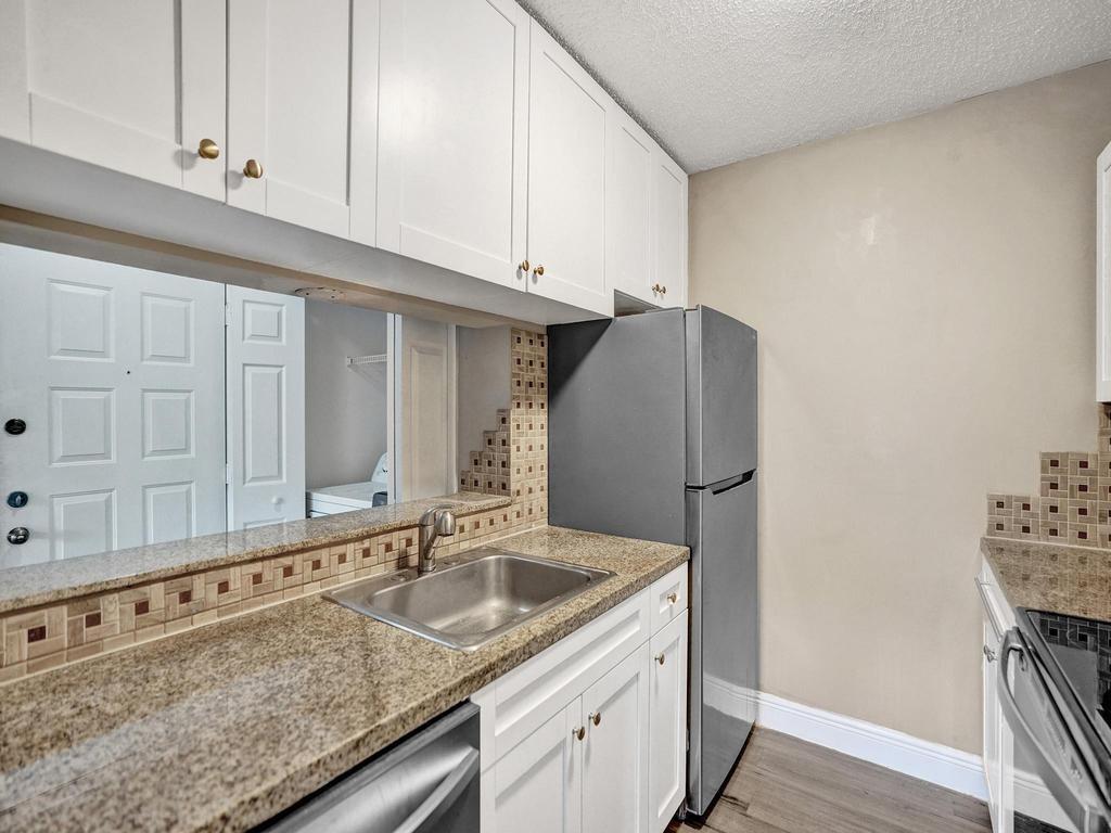 4501 W McNab 21