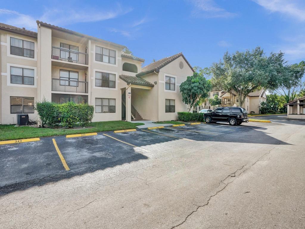 4501 W McNab 21