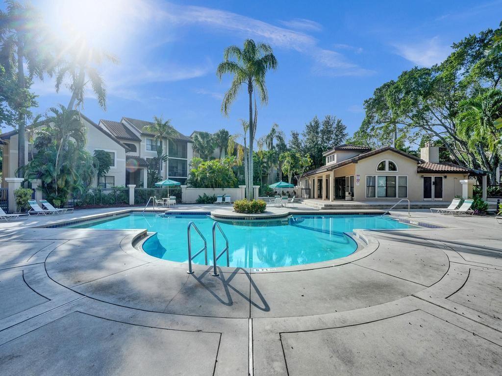 4501 W McNab 21