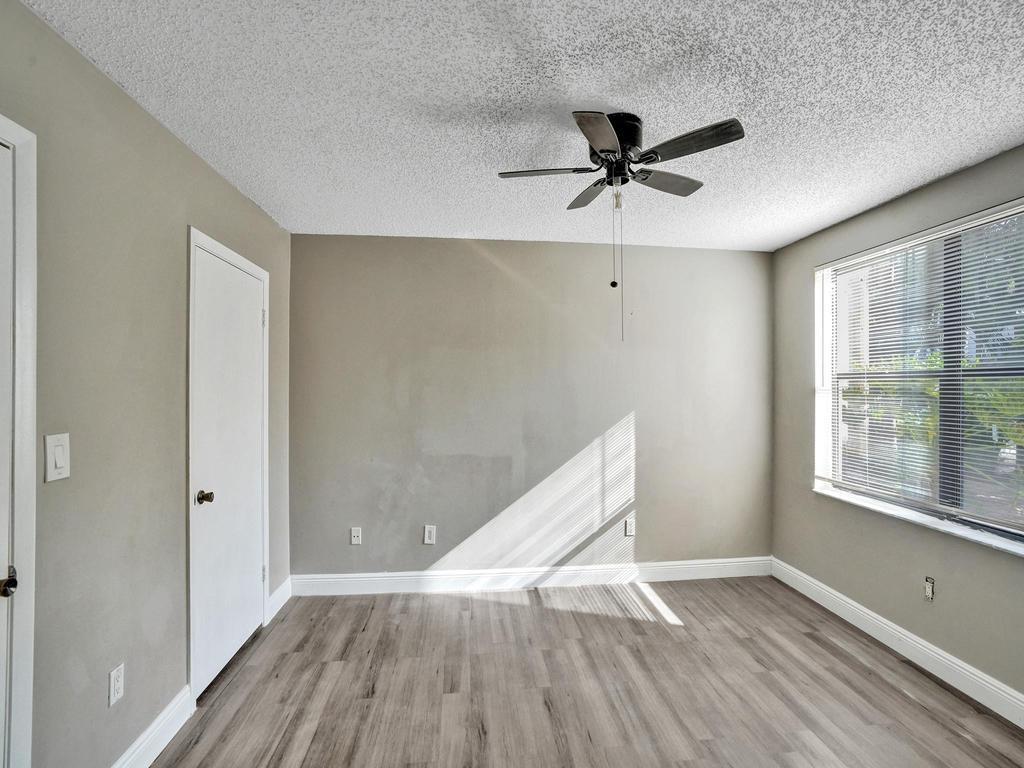 4501 W McNab 21