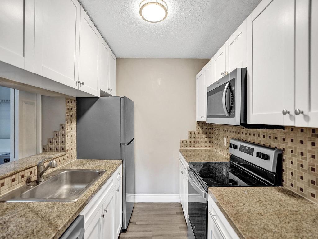 4501 W McNab 21