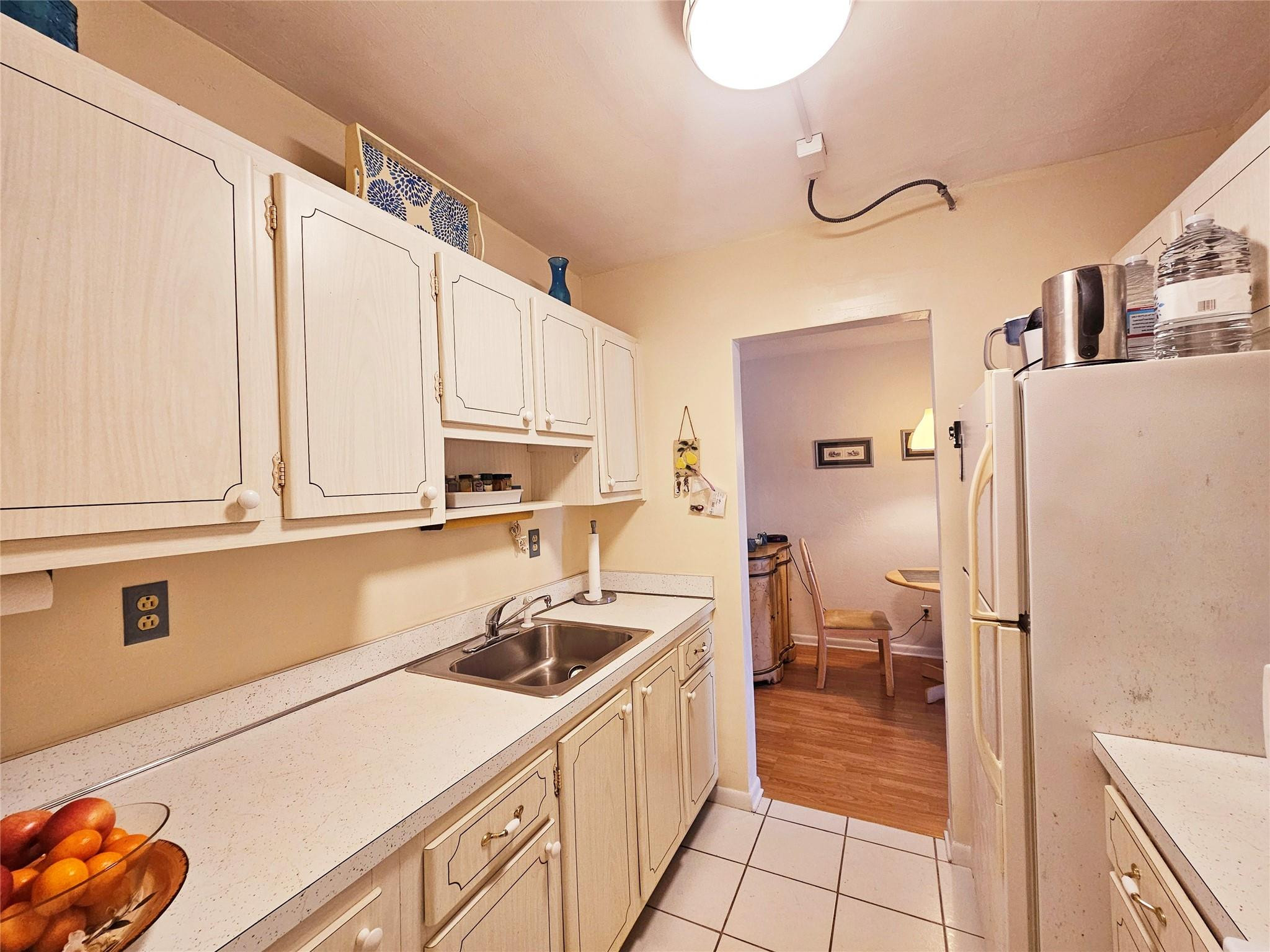 2204 Lake Osborne 14