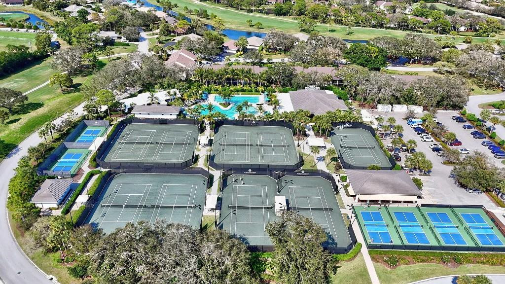 6102 SE Oakmont Place | Stuart, Florida