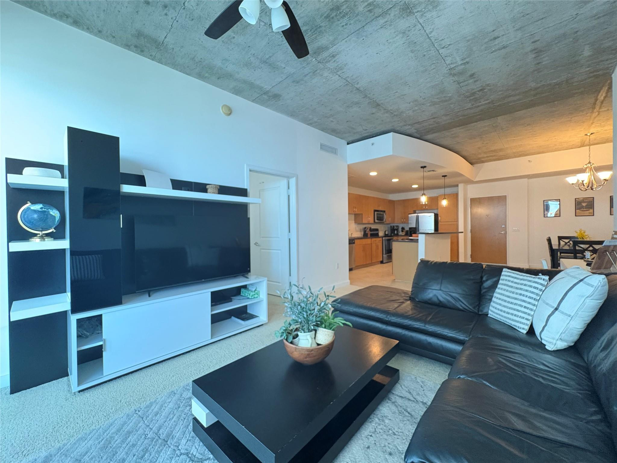 300 S Australian Ave 1519