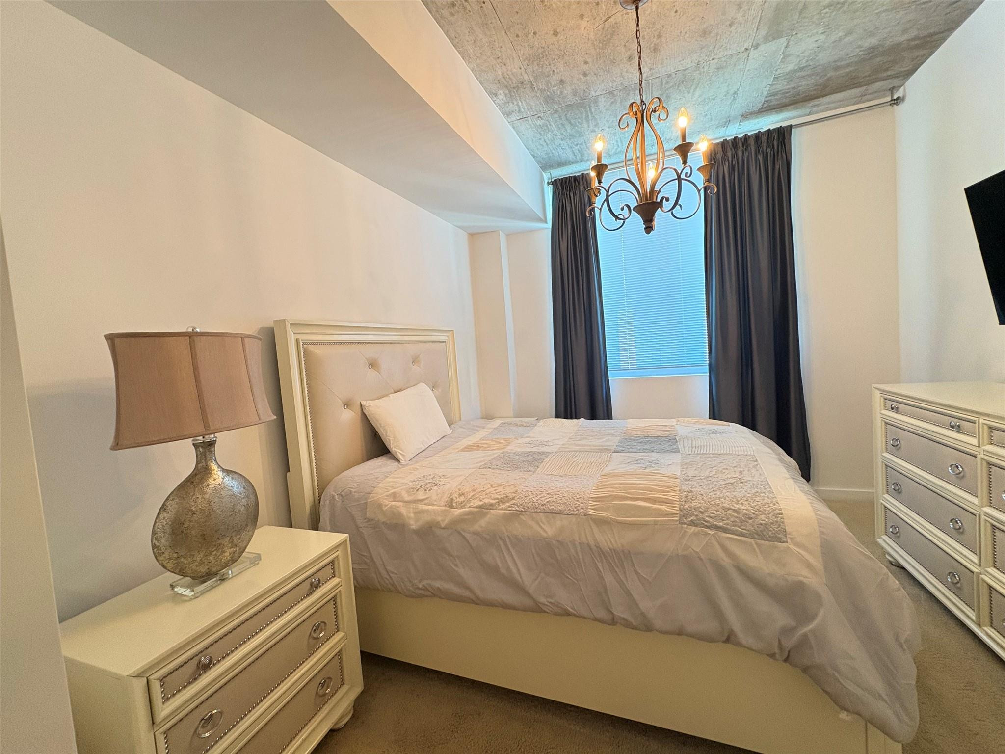 300 S Australian Ave 1519