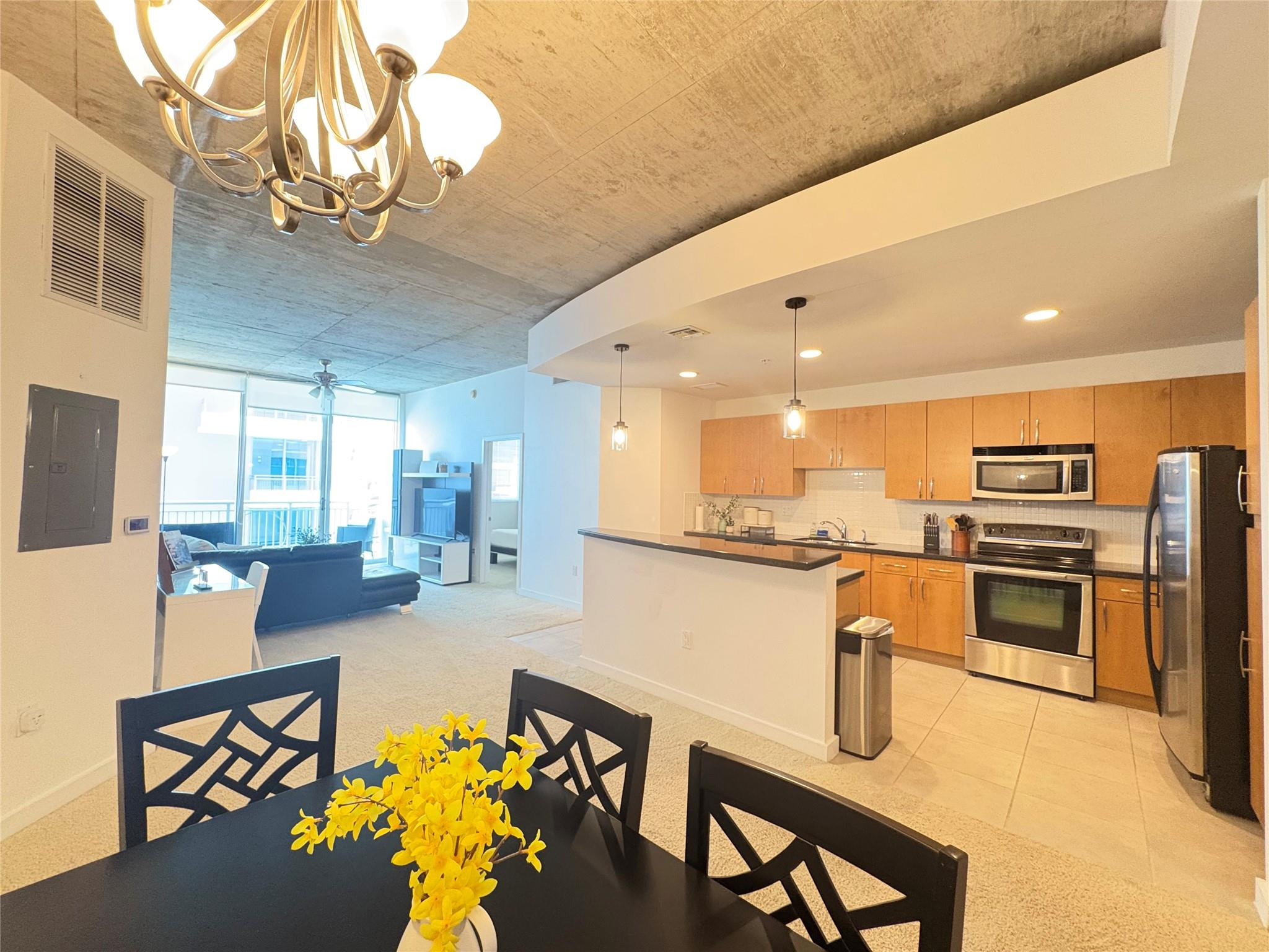 300 S Australian Ave 1519