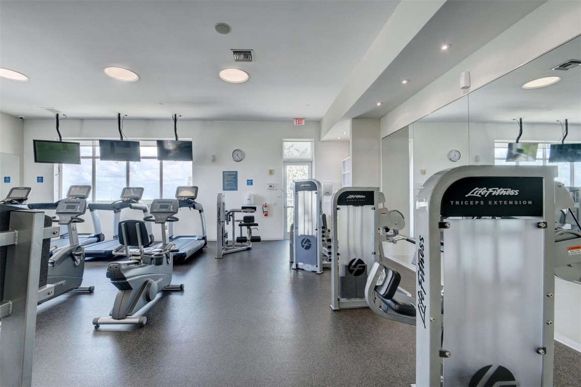 300 S Australian Ave 1519