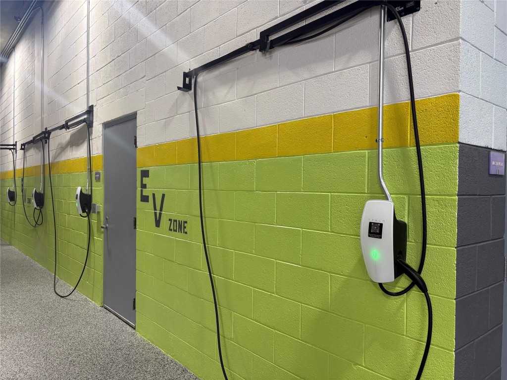 300 S Australian Ave 1519