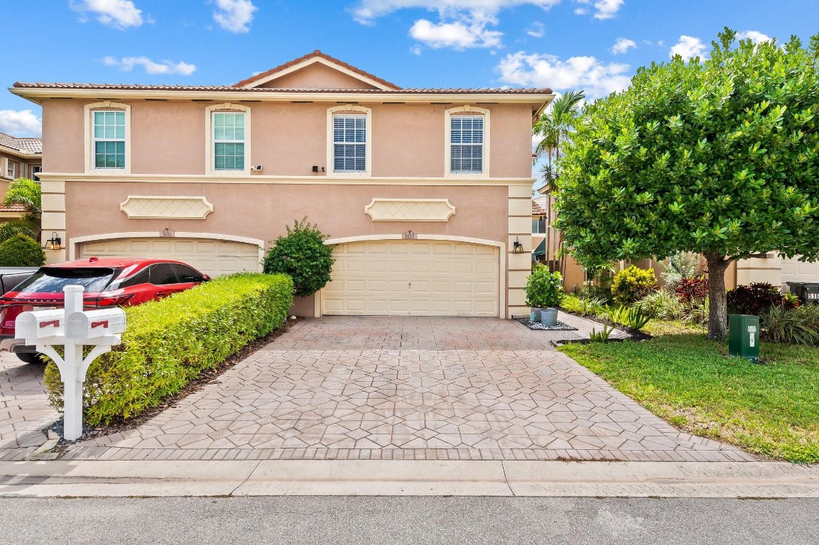 5157 Meadow Oaks Dr 5157