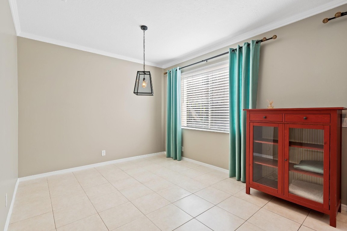 5157 Meadow Oaks Dr 5157