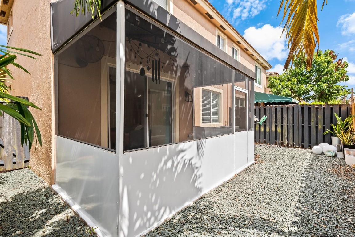 5157 Meadow Oaks Dr 5157