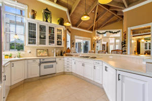 19065 SE Coral Reef Lane