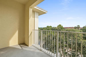 1200 Town Center Drive 327