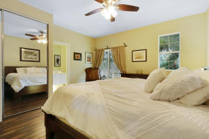 2977 E Community Drive