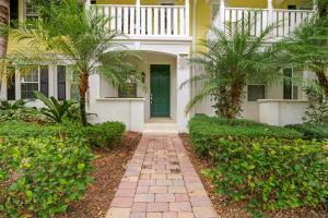 2977 E Community Drive