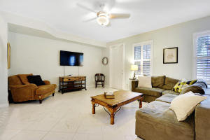 2977 E Community Drive