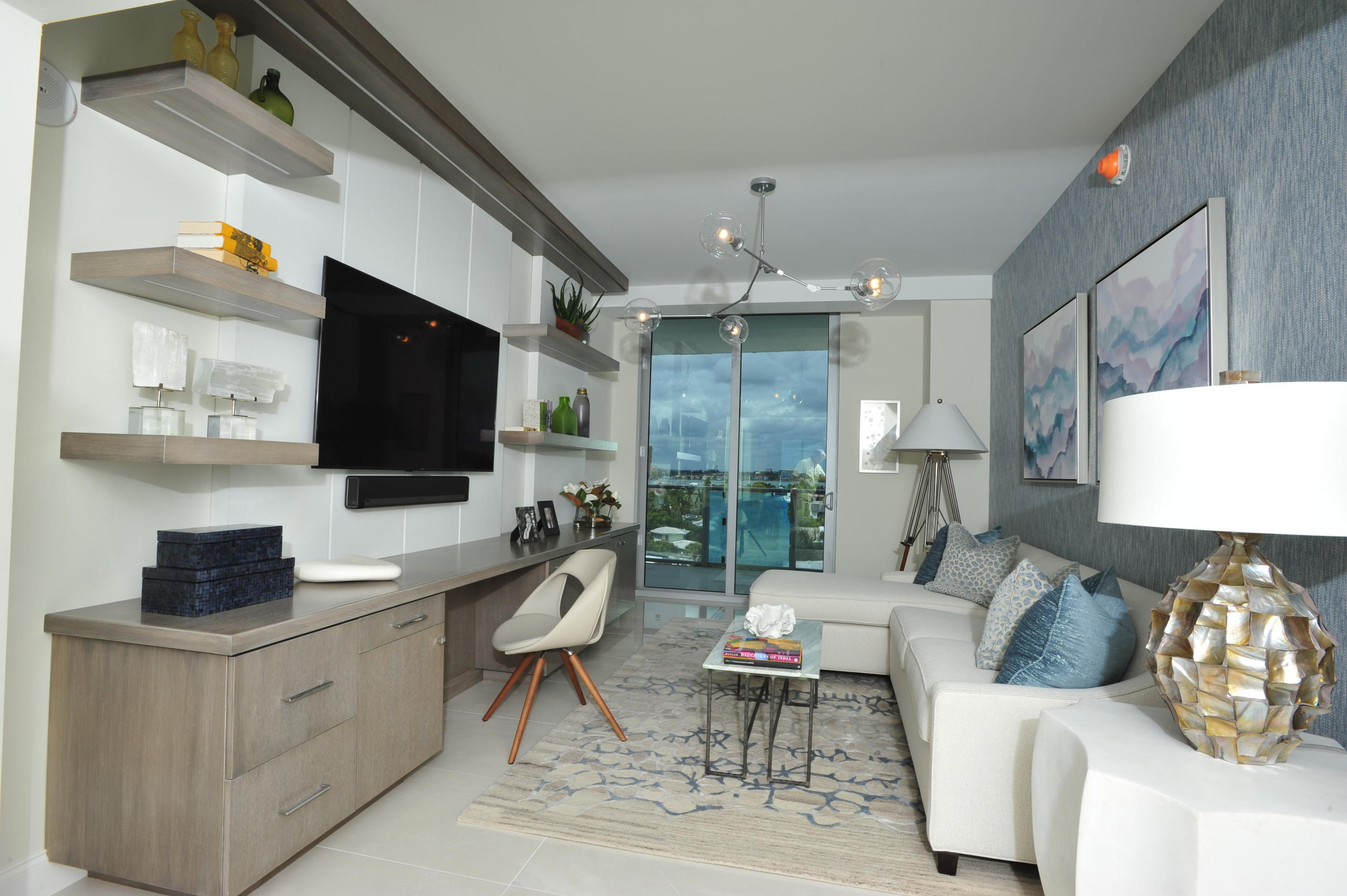 3100 N Ocean Drive H-1704