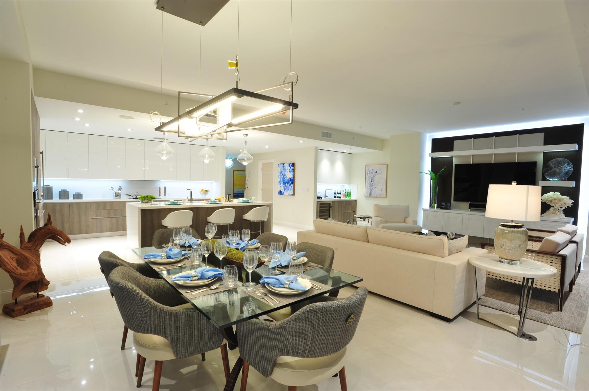 3100 N Ocean Drive H-1704