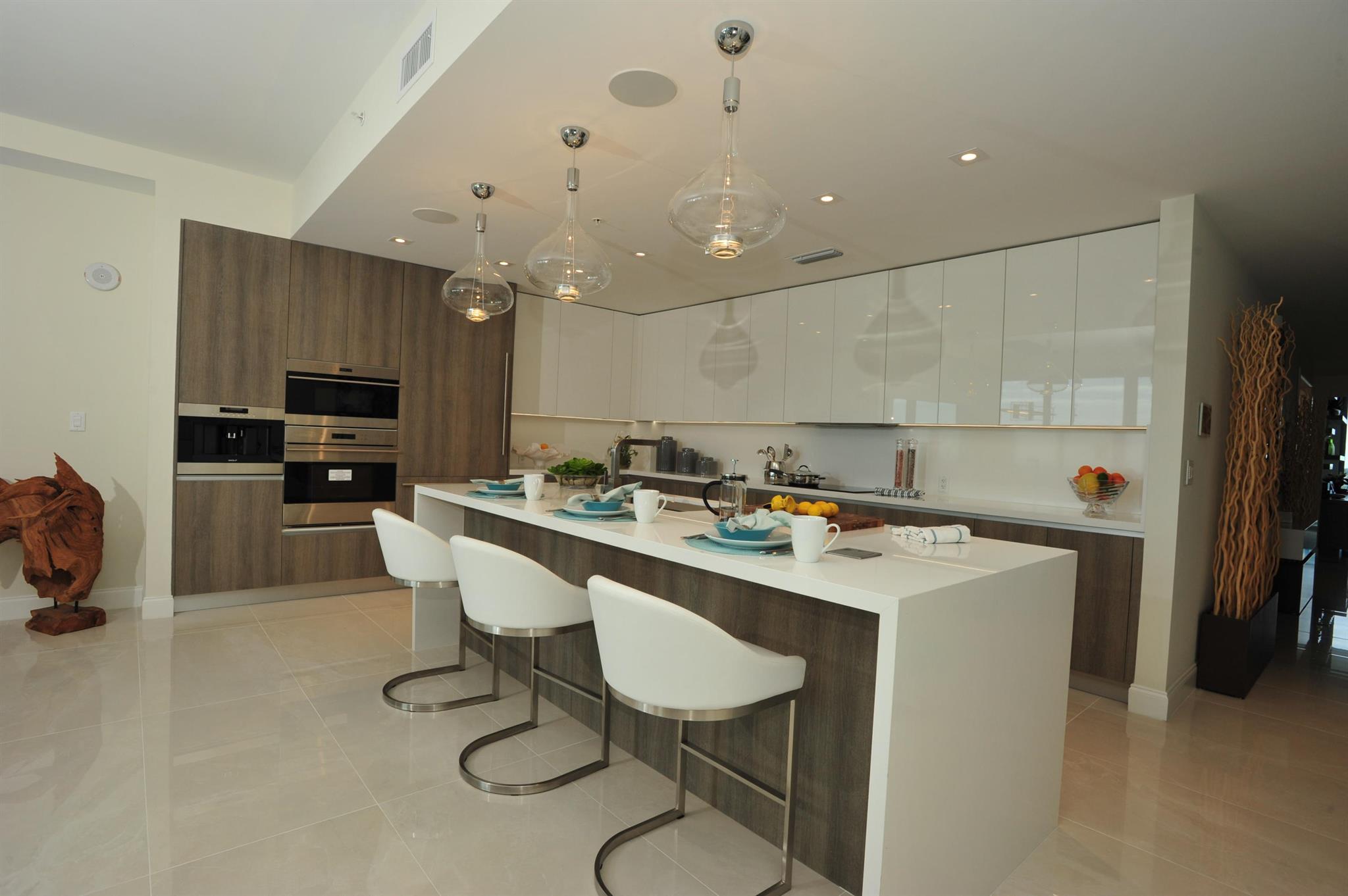 3100 N Ocean Drive H-1704