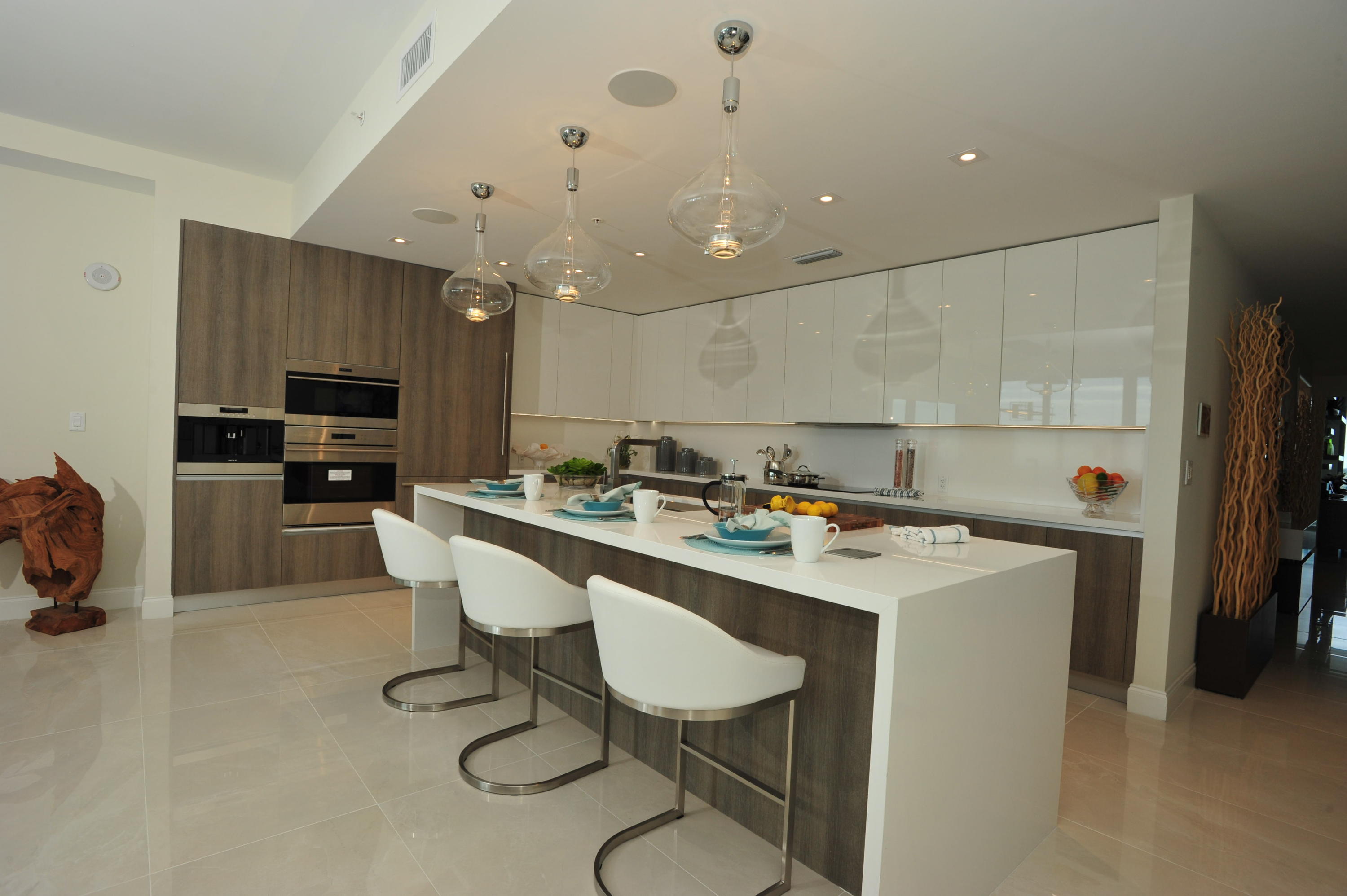 3100 N Ocean Drive H-1704