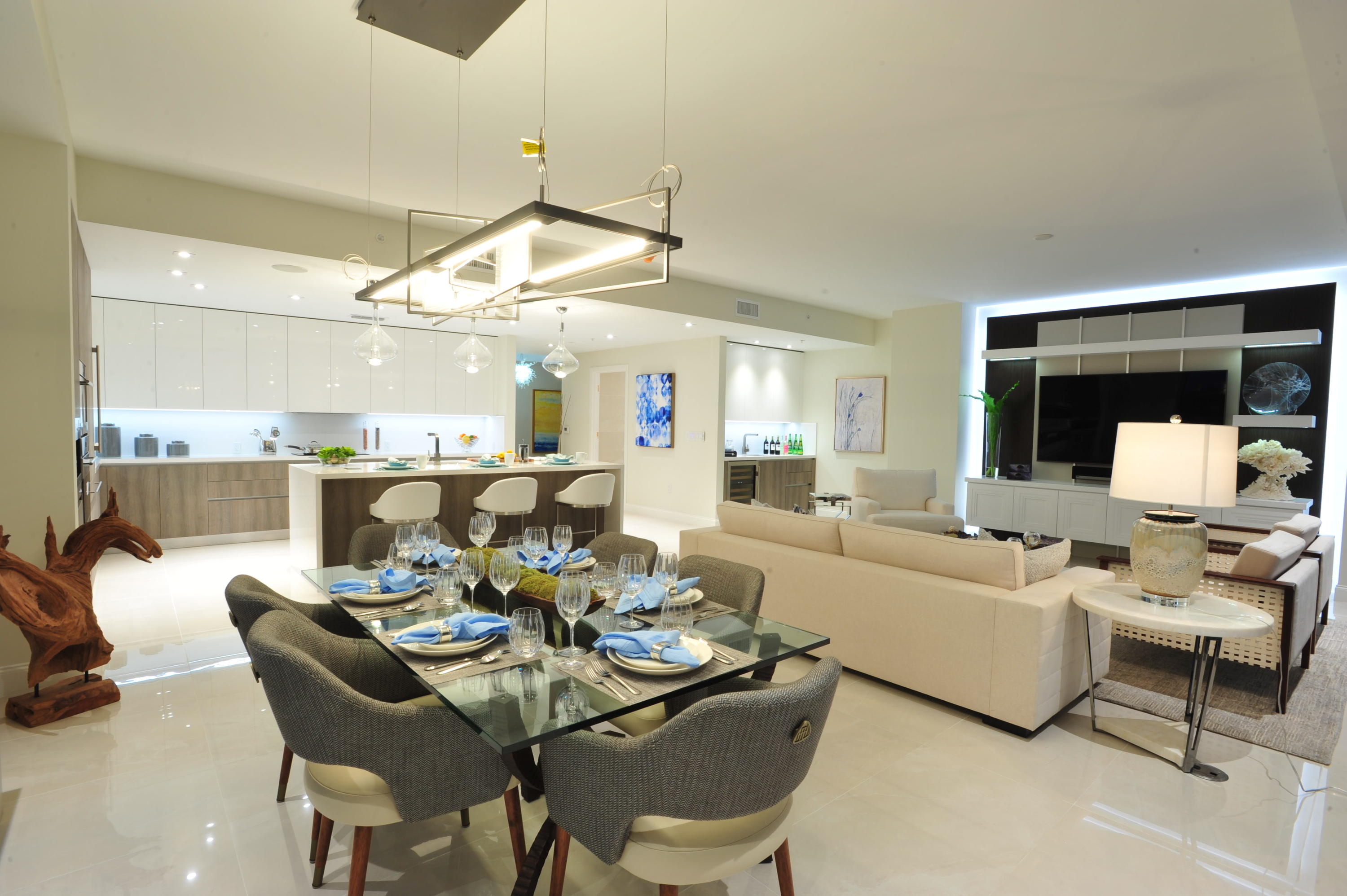 3100 N Ocean Drive H-1704