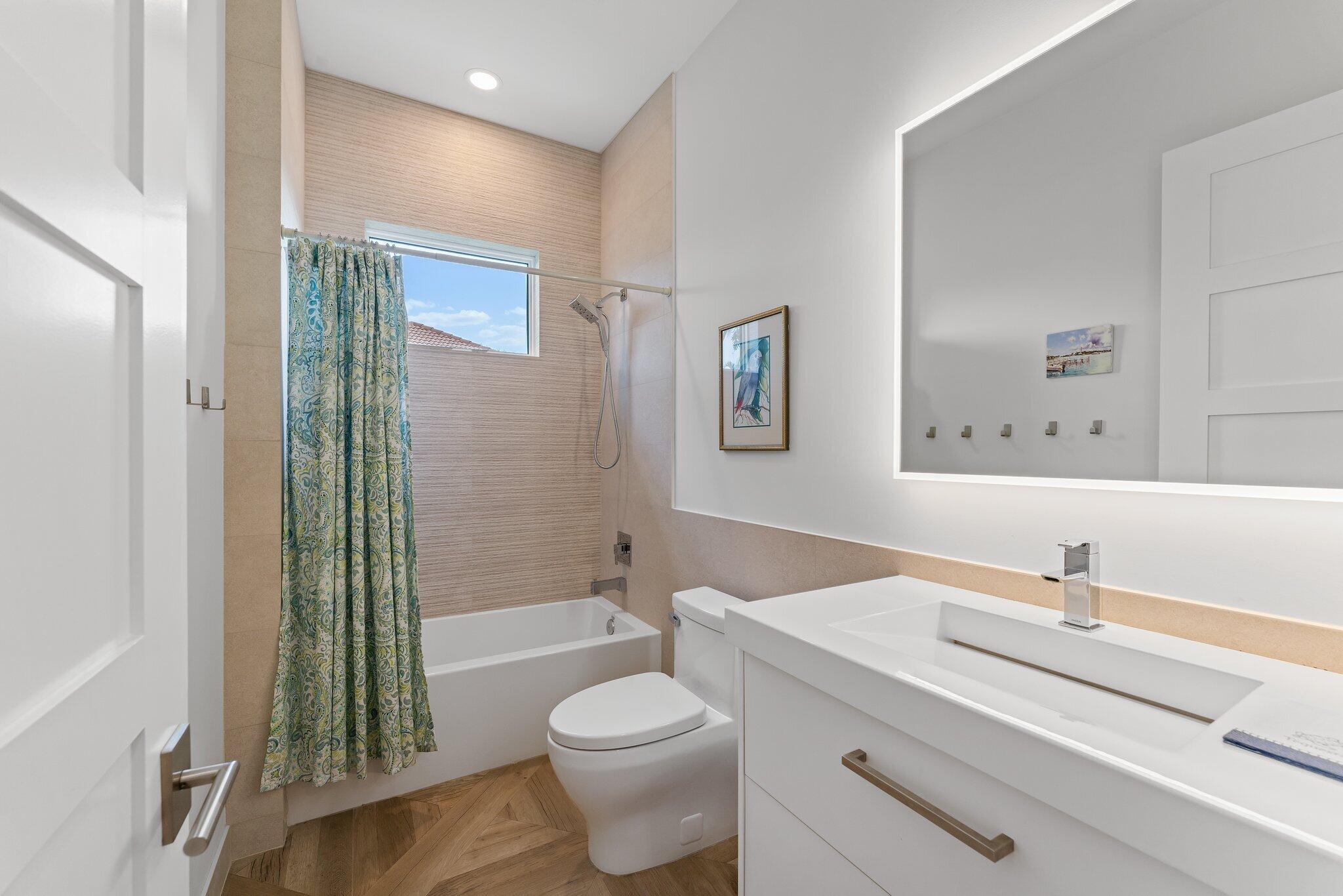 200 SE Turtle Creek Drive