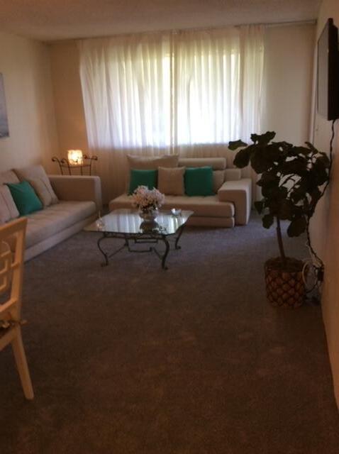 2687 N Garden Drive 306