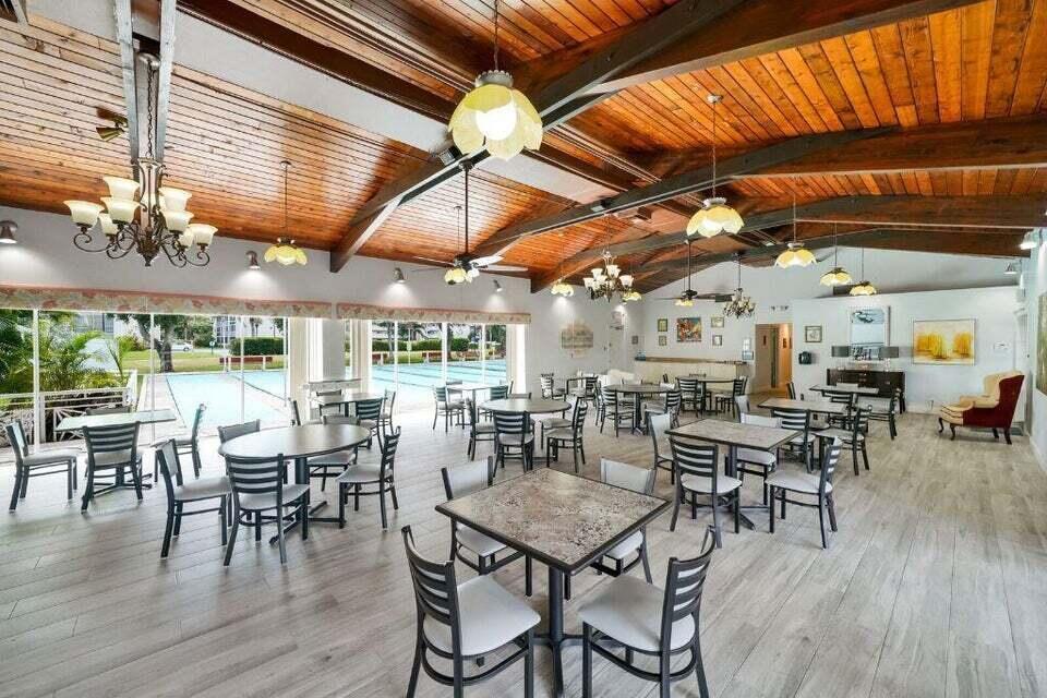 2687 N Garden Drive 306