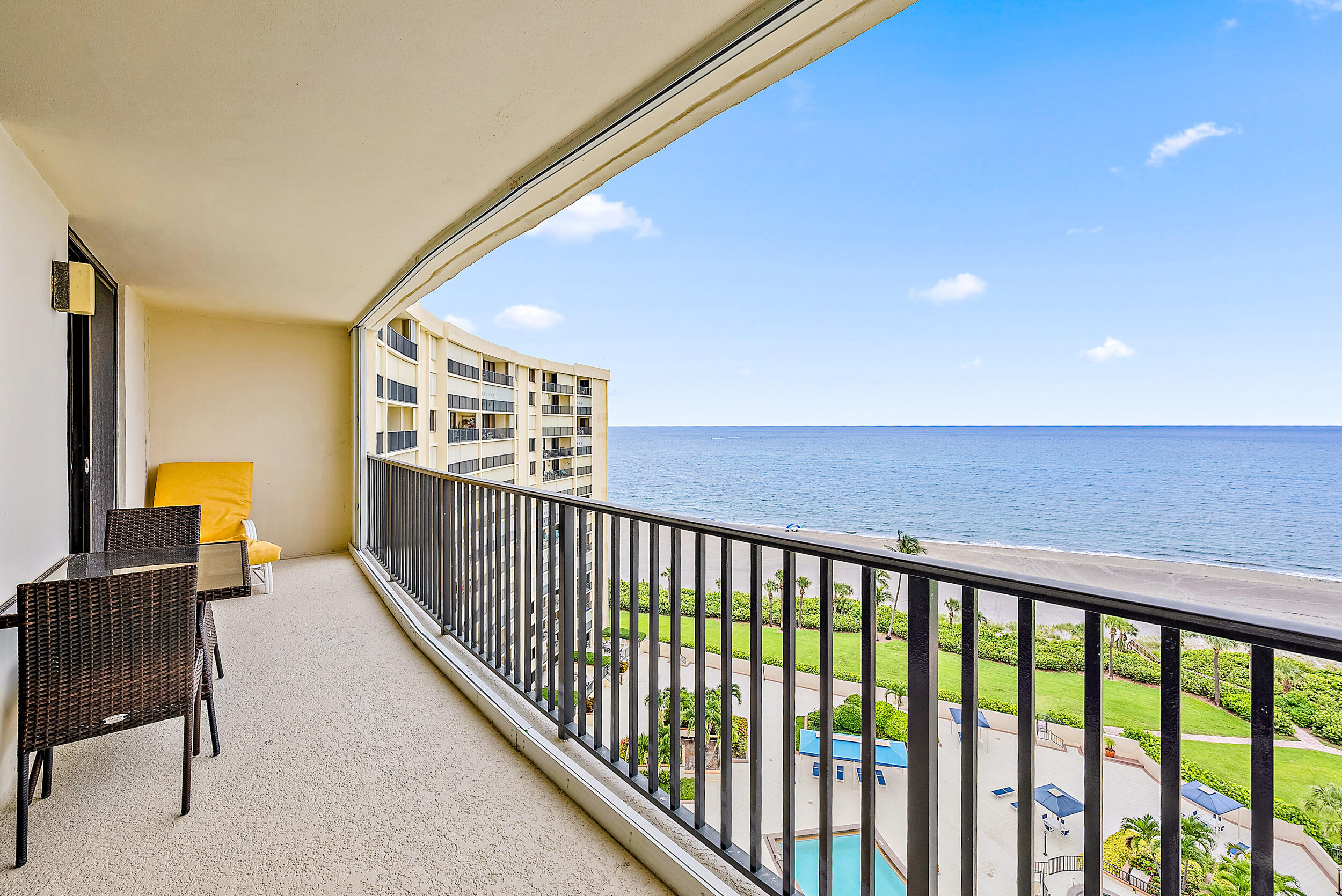 400 Ocean Trail Way 1208