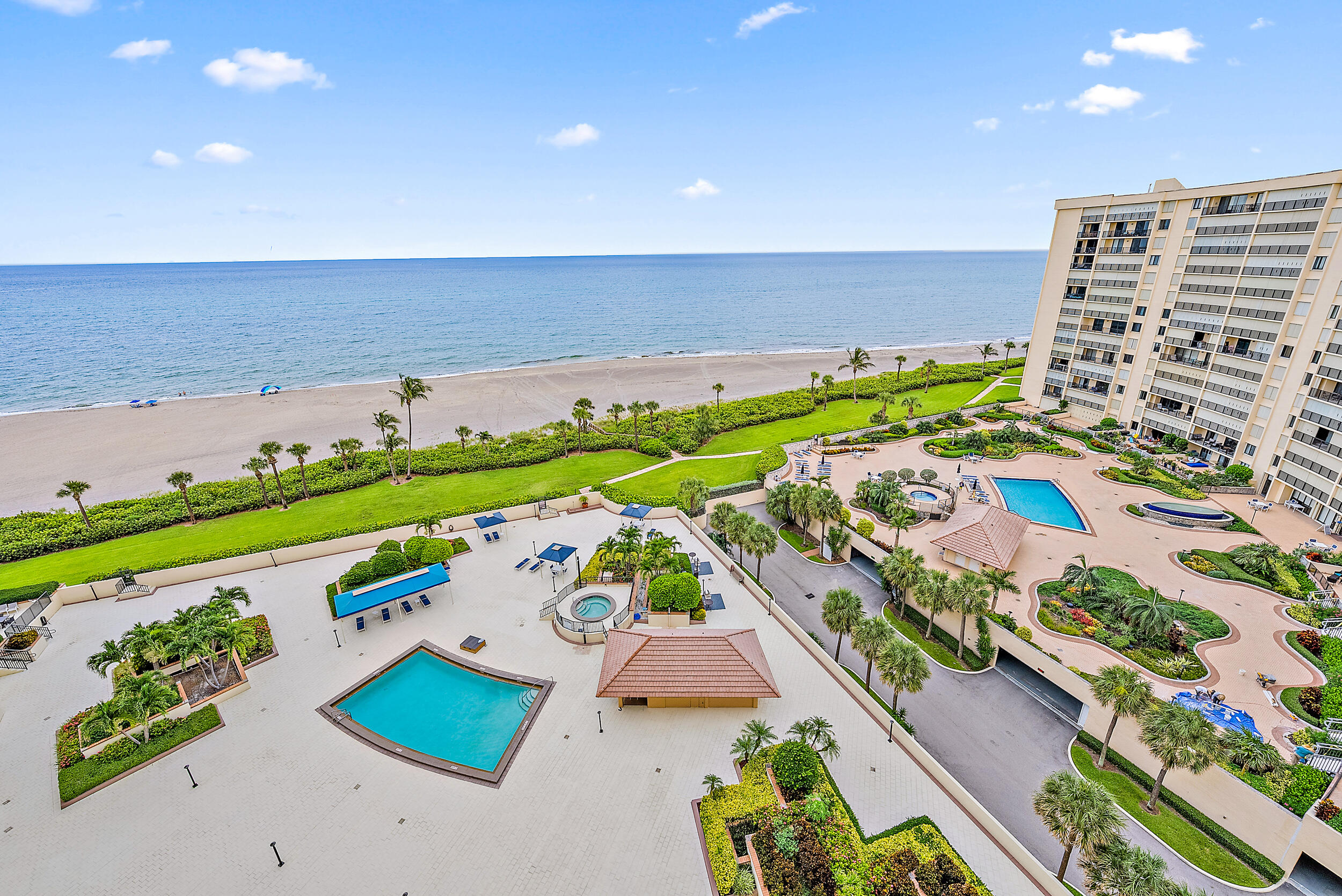 400 Ocean Trail Way 1208