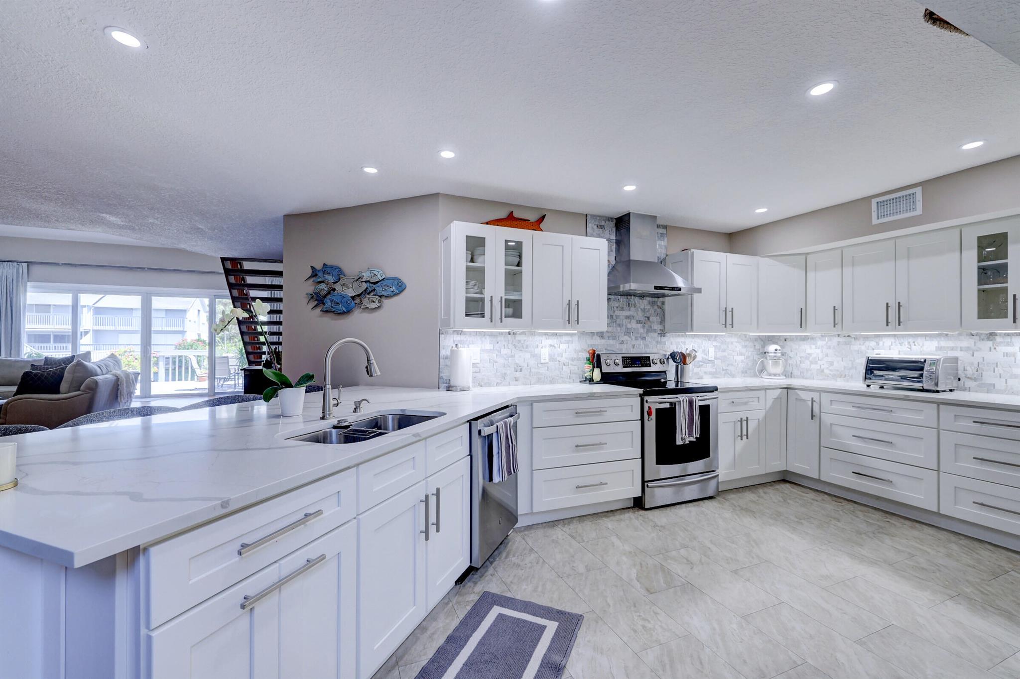 4949 N Hwy A1A, #172