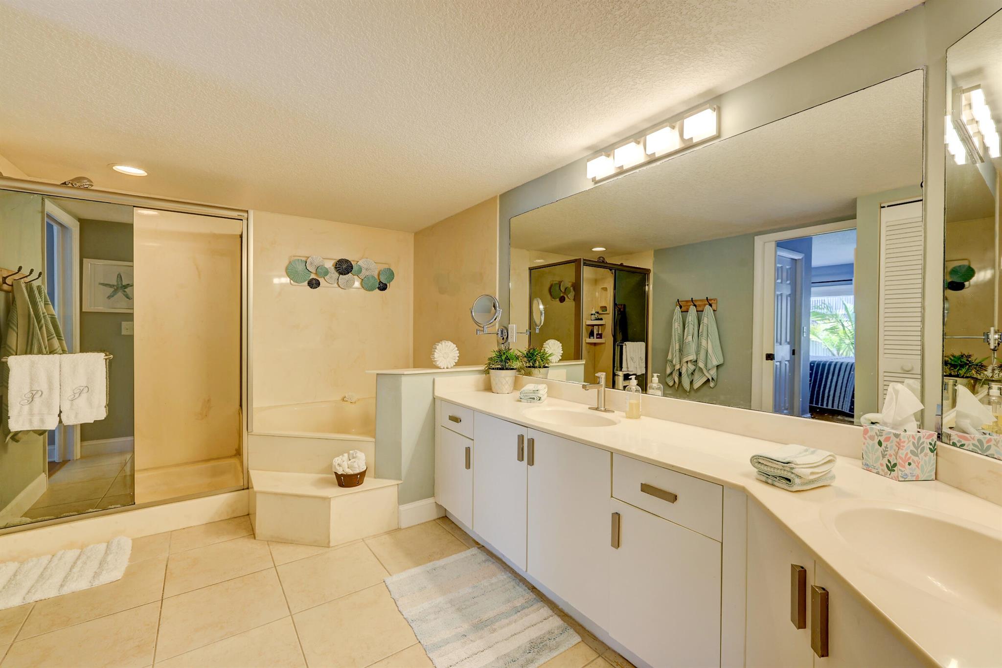 4949 N Hwy A1A, #172