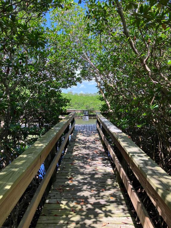 4949 N Hwy A1A, #172