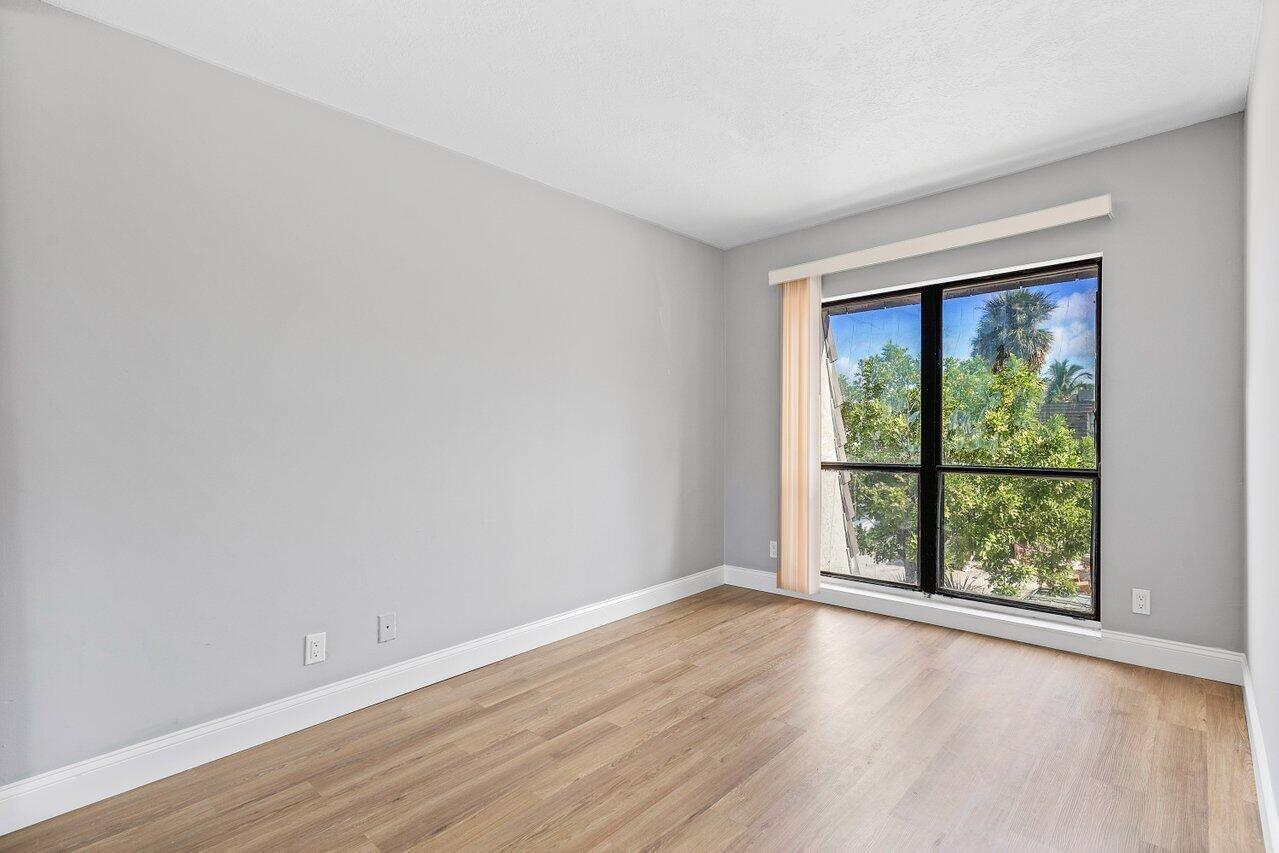 1781 N Congress Avenue