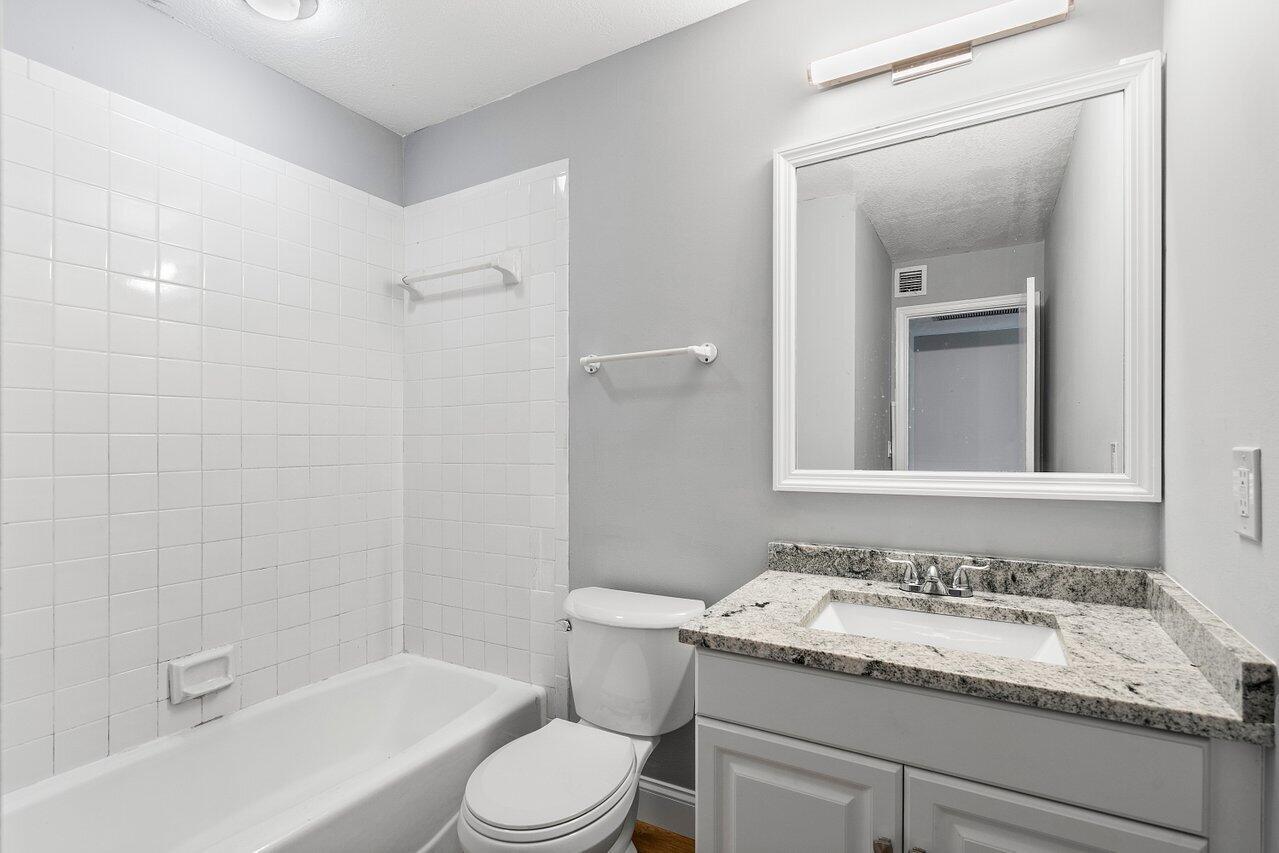 1781 N Congress Avenue