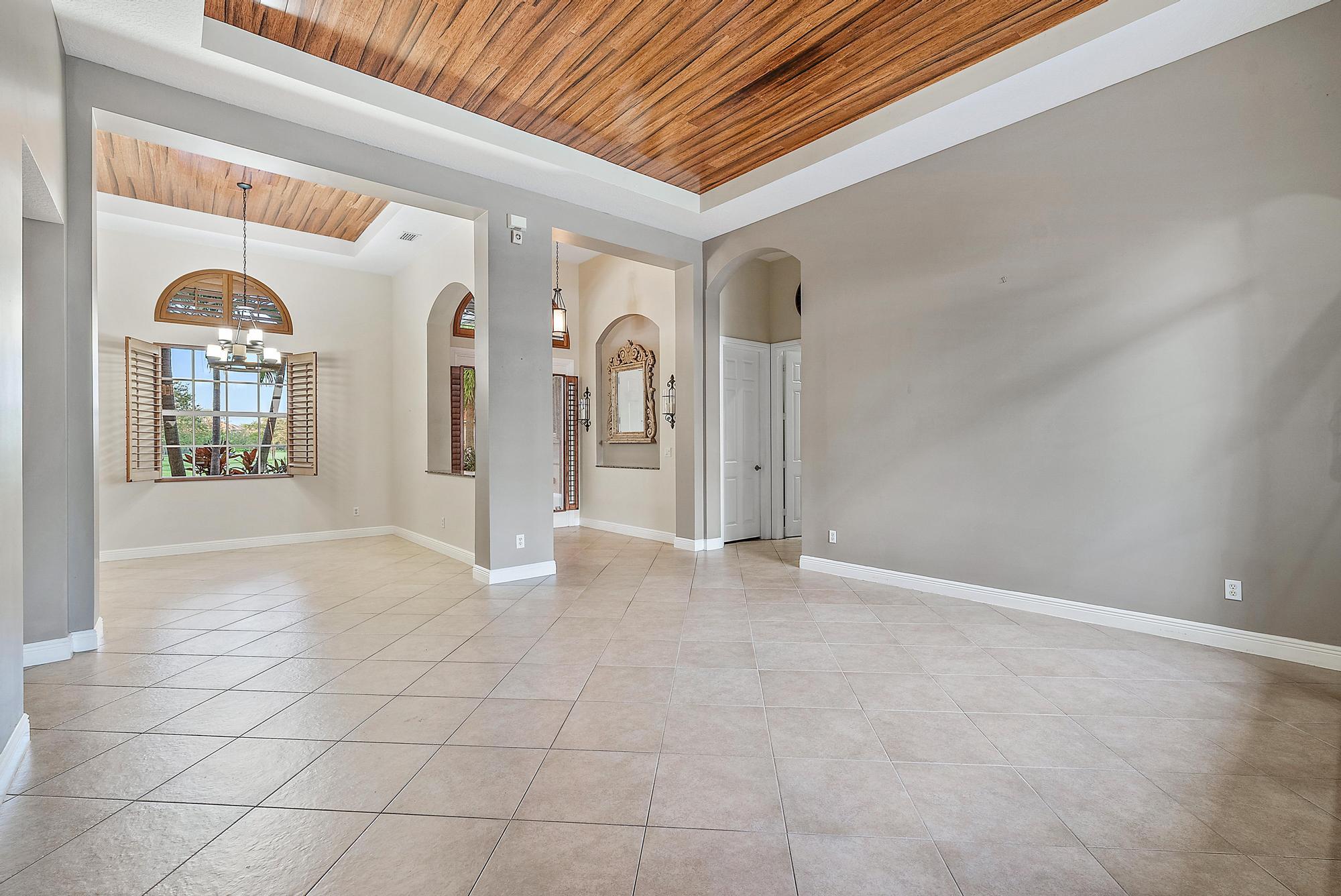 11801 SW Rossano Ln