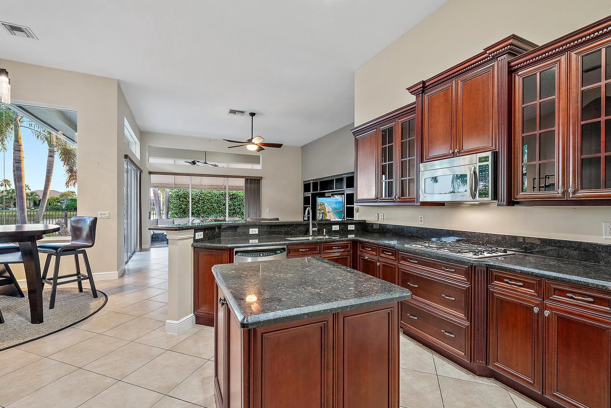 11801 SW Rossano Ln
