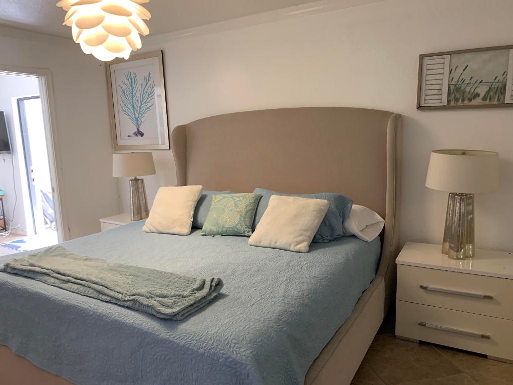 1605 S Us Highway 1 6b