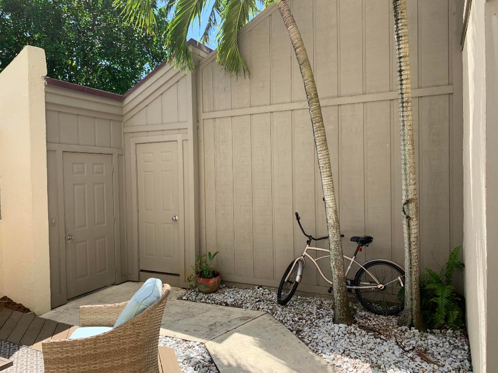 1605 S Us Highway 1 6b