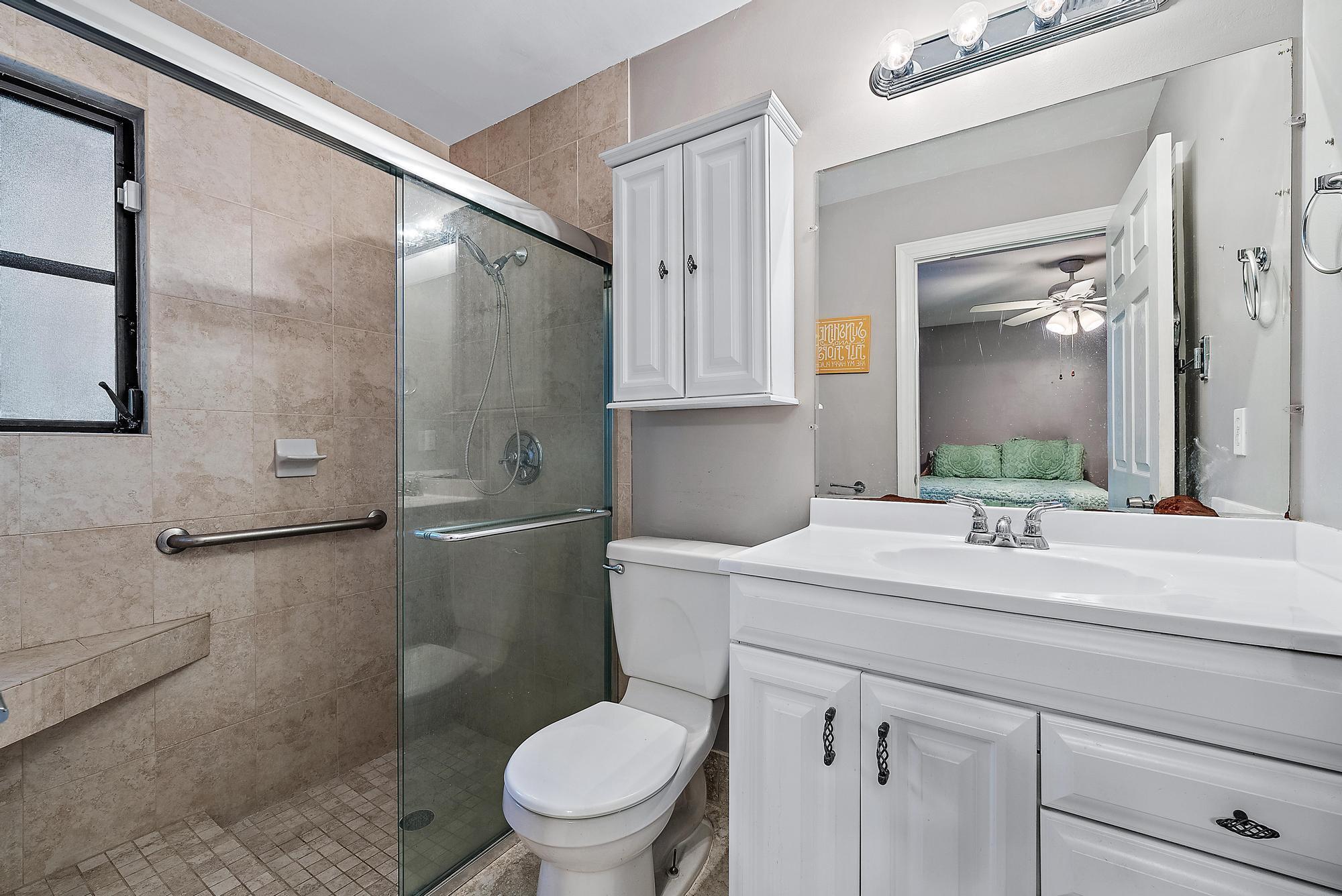 9006 Highland Pines Trail